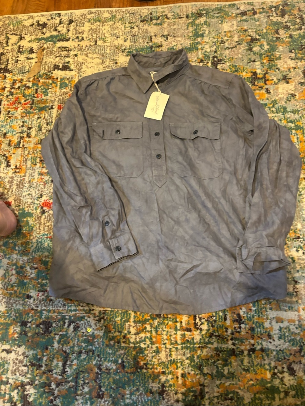 NWT Universal Thread Women's Long Sleeve Button Popover in Gray